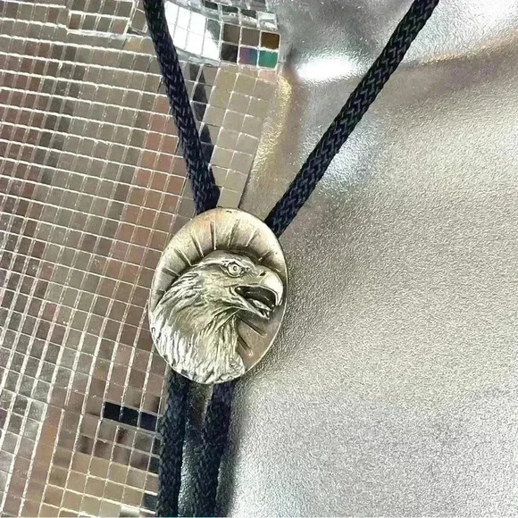 Boho Southwestern Black Bolo Tie - Silver Metal Eagle Head, Retro Cowboy Style - Picture 7 of 11